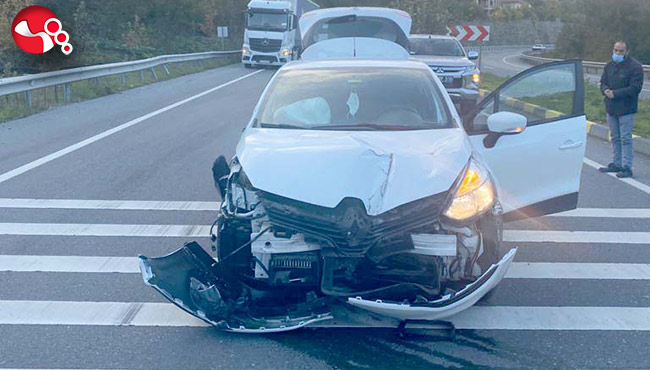 Bariyerlere çarptı!