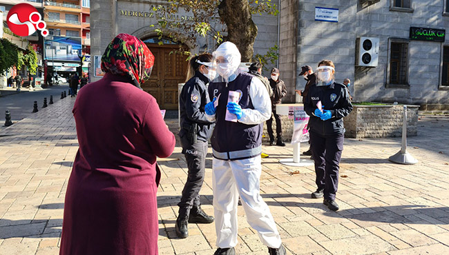 Polis Şiddete Karşı Kadınları Bilgilendirdi