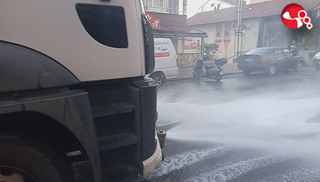 Cadde ve sokaklar dezenfekte ediliyor......