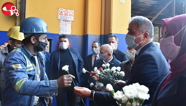 AK Parti, madencileri kutladı