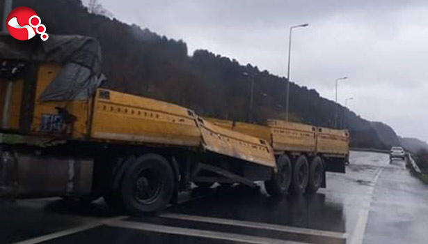 TIR trafiğin kilitledi...