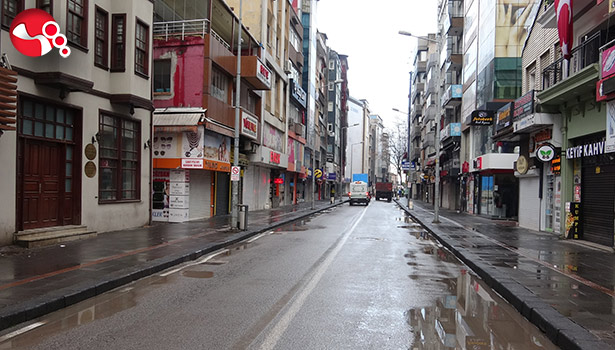 Cadde ve sokaklar boş kaldı