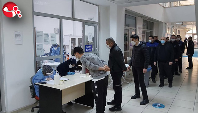 Belediye çalışanlarına COVİD-19 testi...