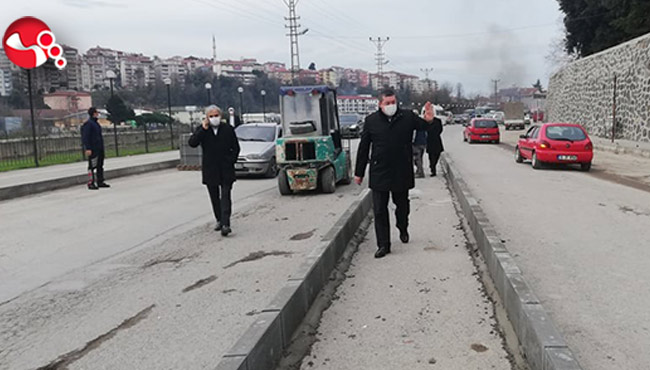 Mollabey yolunda ışıklı kavşak çalışması...