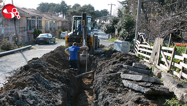 Su ve Kanalizasyon Hattı Çalışmaları...