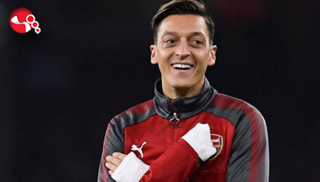 Ünlü futbolcu sosyal medyadan cevapladı