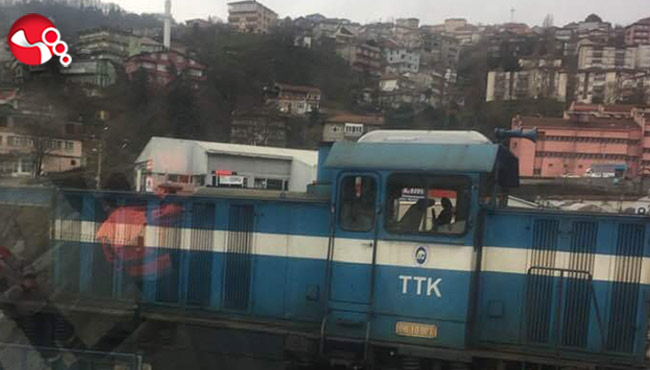 Yük treni raydan çıktı