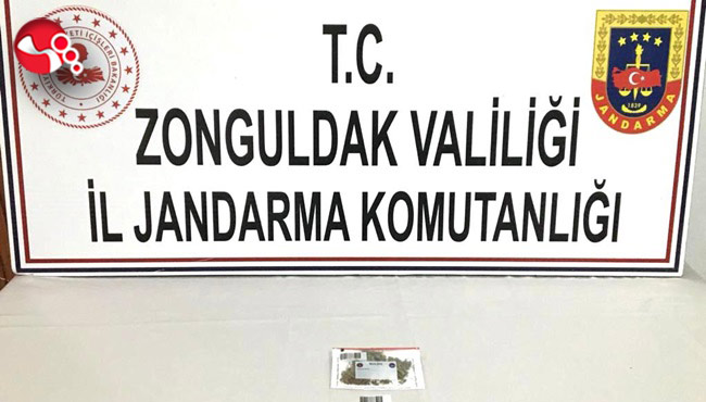 Araçta yapılan aramada yakayı ele verdiler...