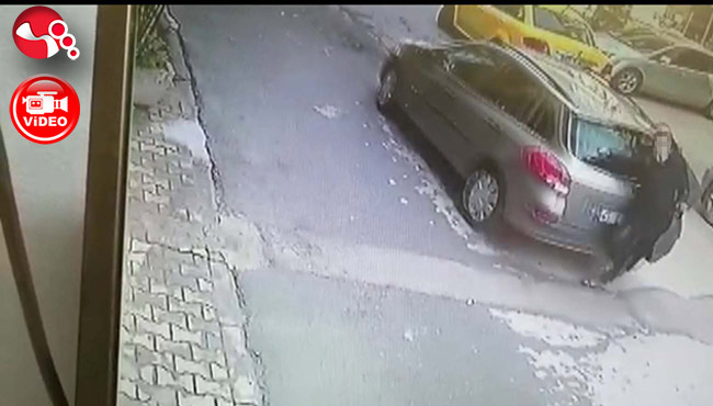 Yayaya otomobil çarptı! ! O anlar kameralara yansıdı