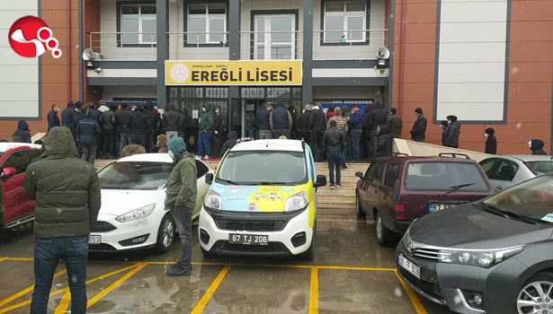 Sınava girenler tepki gösterdi