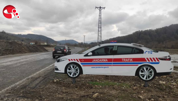 Alaplı Jandarmadan hıza maketli çözüm!!!