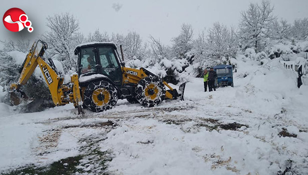 70 santimetre karda mezar kazdılar