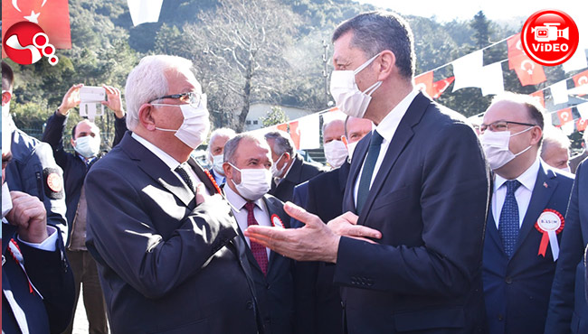 “En az iki dönem daha buradayım..."