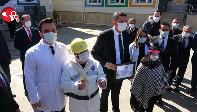 Bakan Selçuk'tan Özel Eğitim ve Uygulama Okulu'na ziyaret