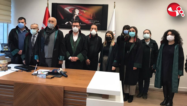 Adliyede toplanan avukata cinayete tepki gösterdi