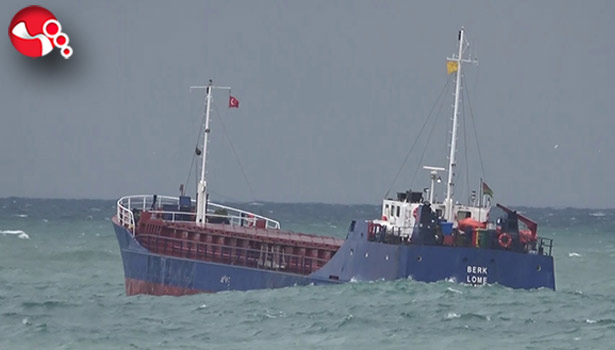 Yük gemisi beşik gibi sallandı