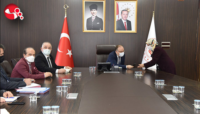 Vali Mustafa Tutulmaz Halk Gününde vatandaşlarımızı dinledi