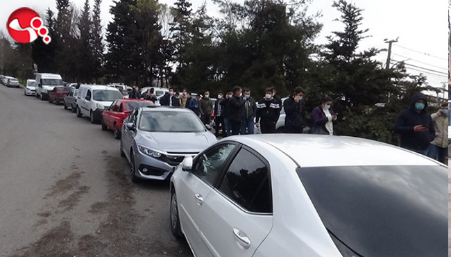 Duyan geldi,kuyruk uzadıkça uzadı...