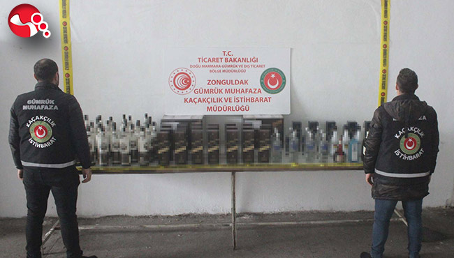 Yabancı bayraklı gemide kaçak içki ele geçirildi