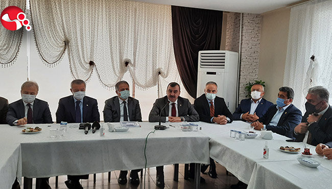 AK Parti Projeleri değerlendirdi