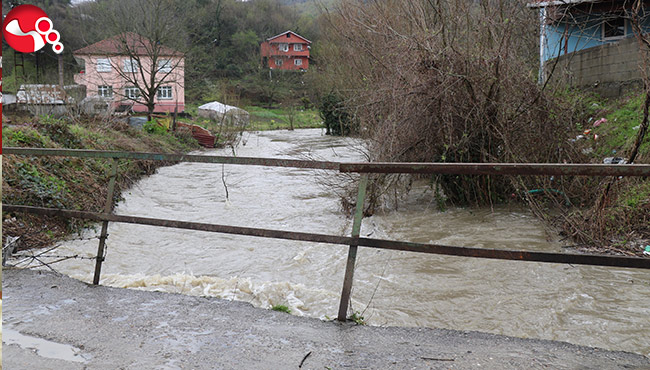 Derenin debisi yükseldi! Sel Tehlikesi...