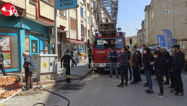 Market deposunda yangın