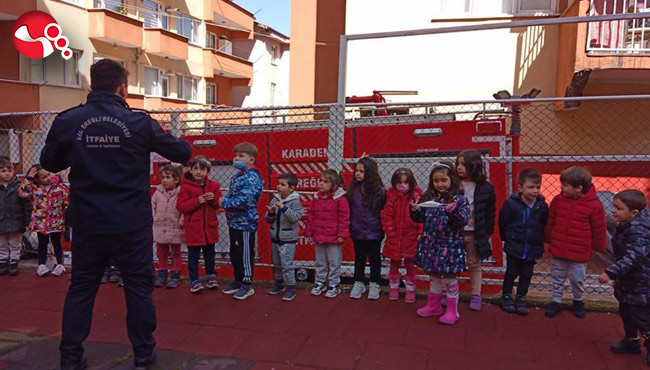 İtfaiyeciler minik öğrencilerle buluştu...
