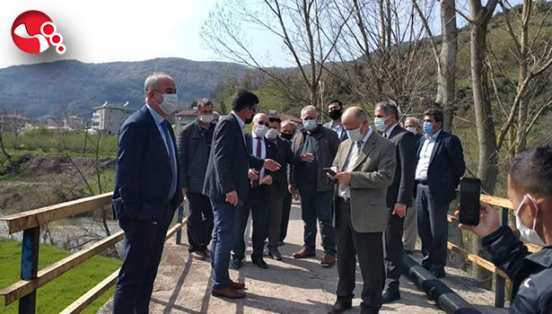 Üç mahalleyi birbirine bağlayan köprüde inceleme...