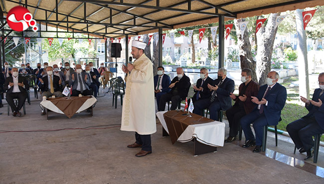 Şehir Mezarlığında Mevlid-i Şerif... okutuldu...