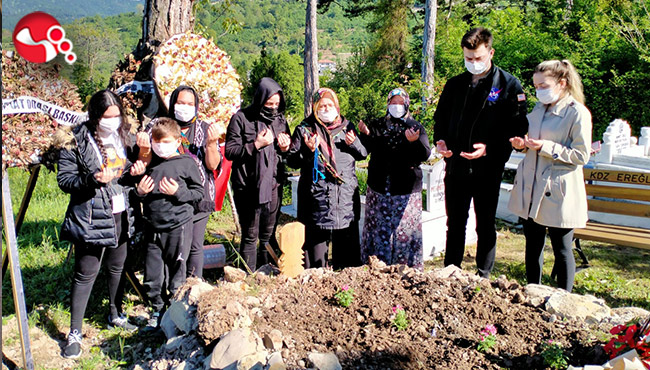 Ailesi ve Meslektaşları mezarı başında dua etti…