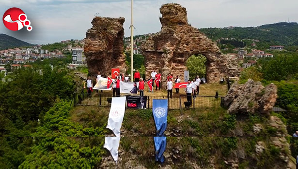 Şehrin tarihi yerlerinde Gençliğe Hitabe okundu