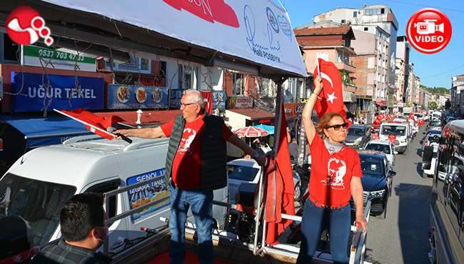 "GENÇLİĞİMİZE, HALKIMIZA GÜVENİYORUZ..."