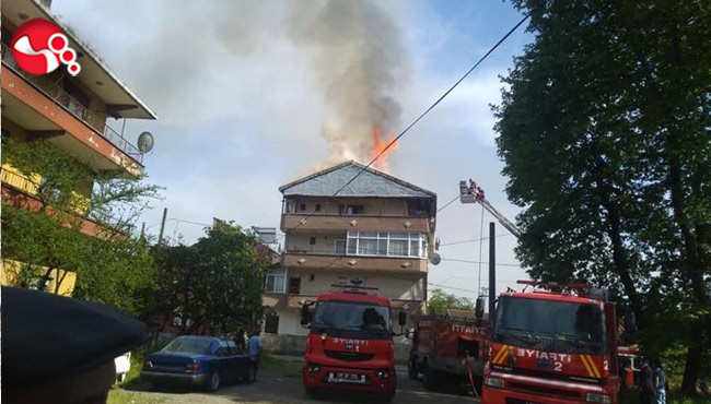 4 katlı binada yangın paniği...