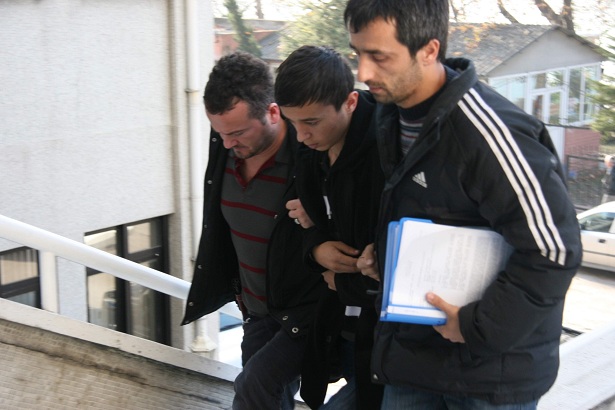 ÇALDIĞI TELEFONLARI SATMAK İSTERKEN YAKALANDI