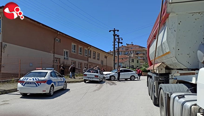 Kafa kafaya çarpıştılar!!!