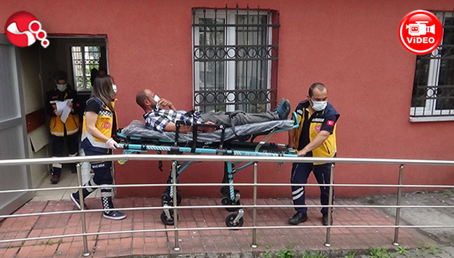 Arı soktu,hastanelik oldu!!!