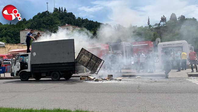 Kartonlar alevlere teslim oldu!!!