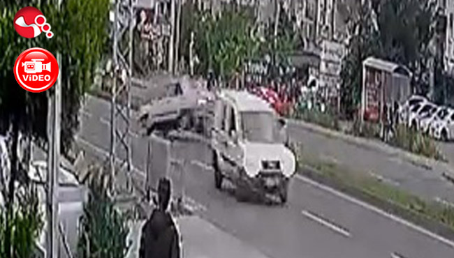 Refüjden atladı, karşı şeride geçti! İşte o anlar...