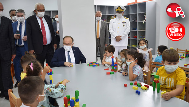 Oyuncak Evi açıldı! Vali Tutulmaz çocuklarla oyun oynadı