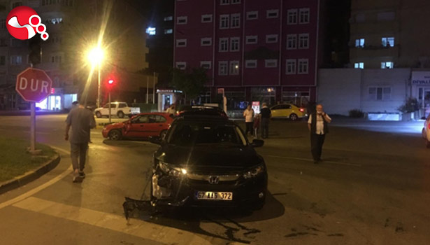 Kafa kafaya çarpıştılar!!!