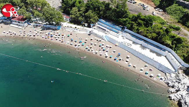 Vatandaşlar denize akın etti