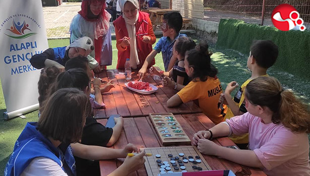 Alaplı’da “Merkezim Her Yerde” çocukların eğlencesi oldu