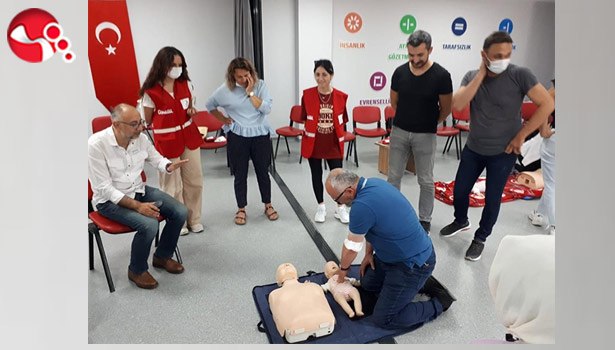 40 kursiyere temel ilk yardım eğitimi