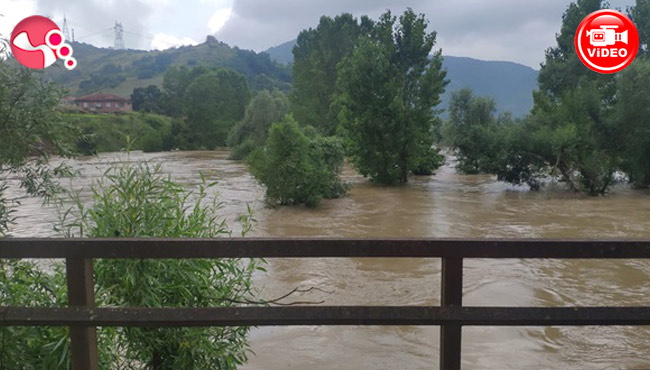 Yaraşlı Yörük Köprüsü sular altında kaldı