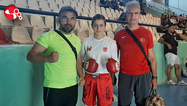 SUDE NUR BASANCI KİCK BOKSTA ŞAMPİYON OLDU