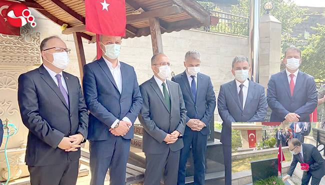 Protokol Üyeleri Şehitleri Unutmadı