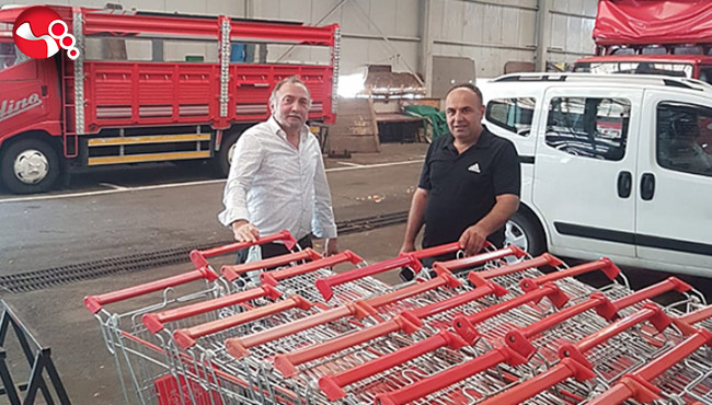 Pazarda vatandaşlar eşyalarını artık daha rahat taşıyabilecek