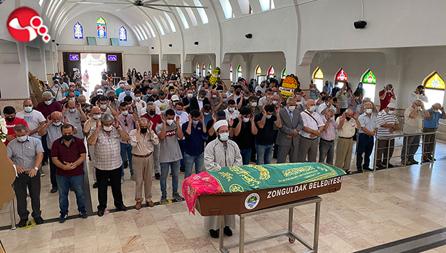 Kanserden ölen öğretmene son veda