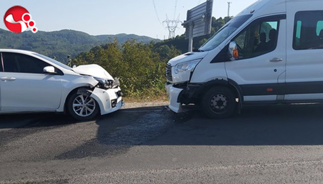 Kafa kafaya çarpıştılar: Yaralılar...