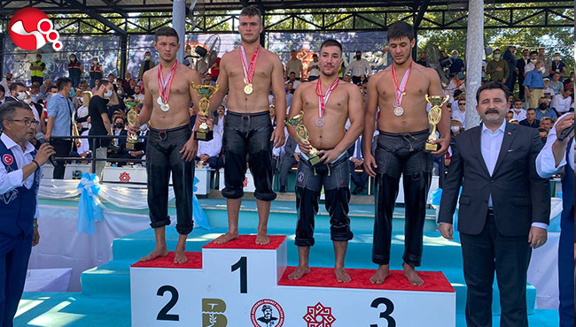 Balıkesir Er Meydanı'nda Alaplı Rüzgârı...